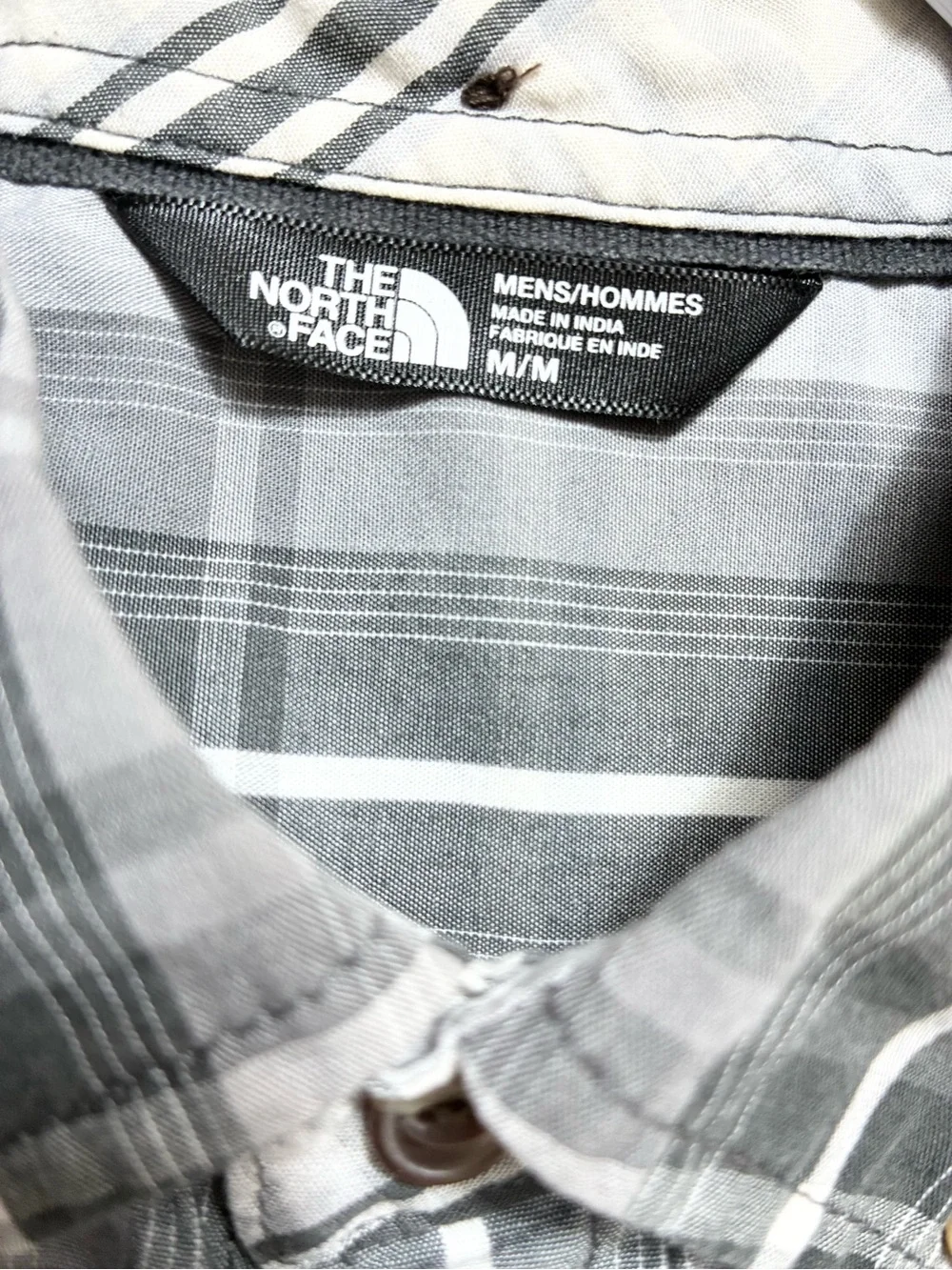 The North Face Men's Button-Up Shirt Short Sleeve Plaid Gray & White Size M